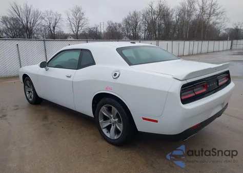2019 Dodge Challenger Sxt z USA, uszkodzony, nr VIN 2C3CDZAG7KH616122
